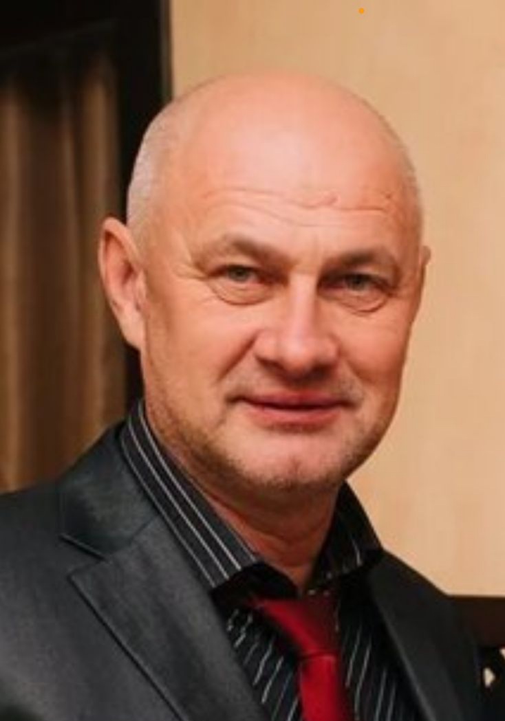 Симаков Олег Николаевич.
